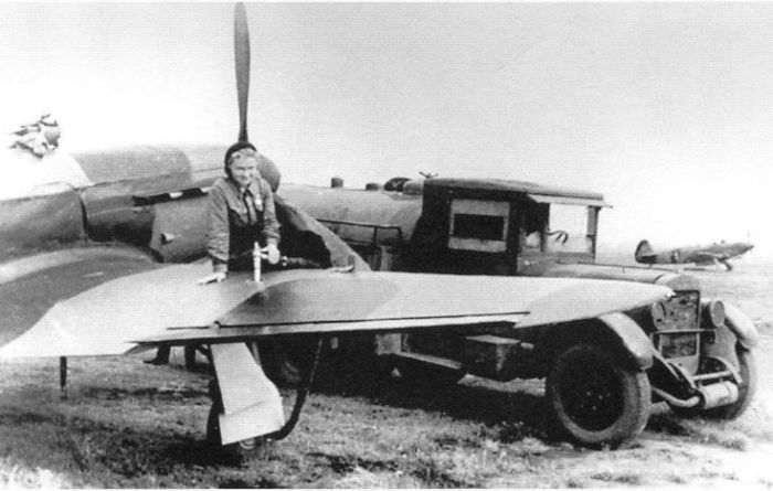 Yakovlev Yak-1 2